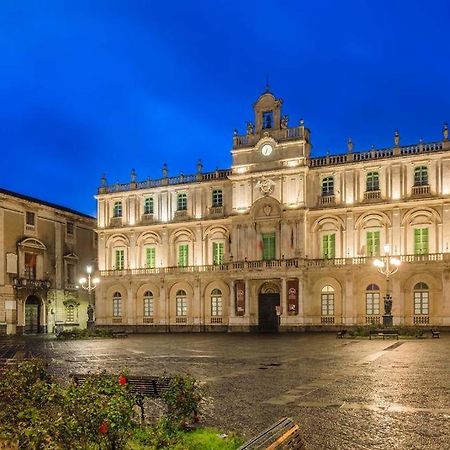 Sottinsu Appartamenti Aeroporto di Catania Fontana Rossa Esterno foto