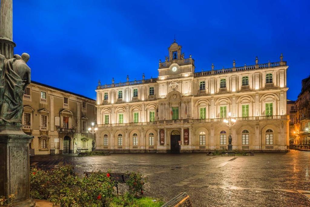 Sottinsu Appartamenti Aeroporto di Catania Fontana Rossa Esterno foto